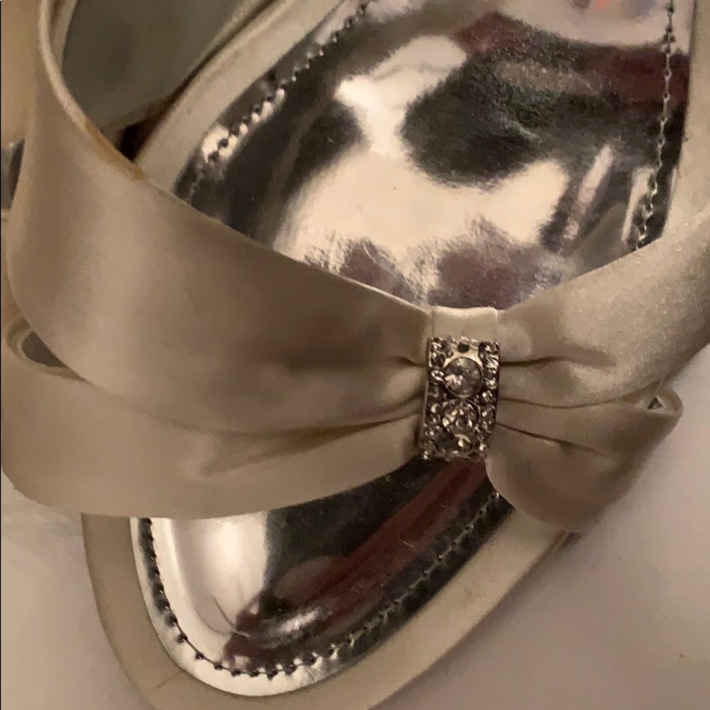Sandals - Picture 3 of 3